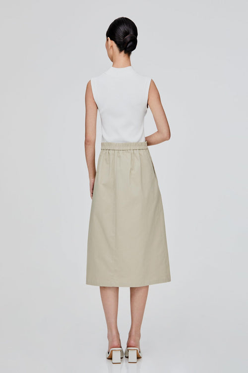 color:KHAKI