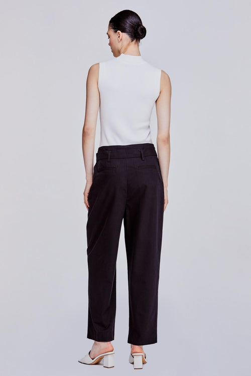 color:NOIR