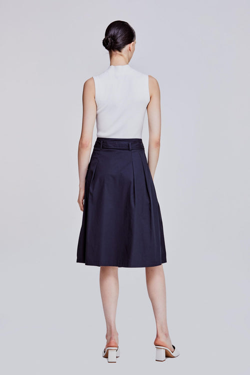 color:NAVY
