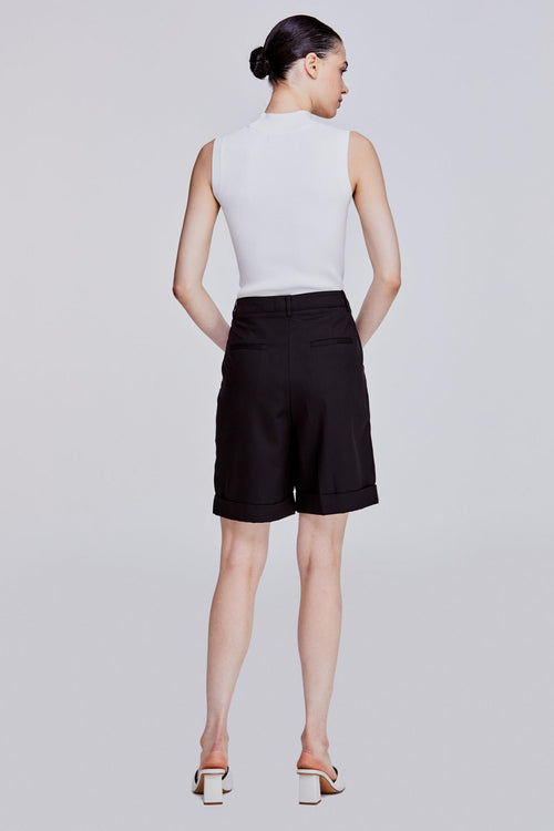 color:NOIR