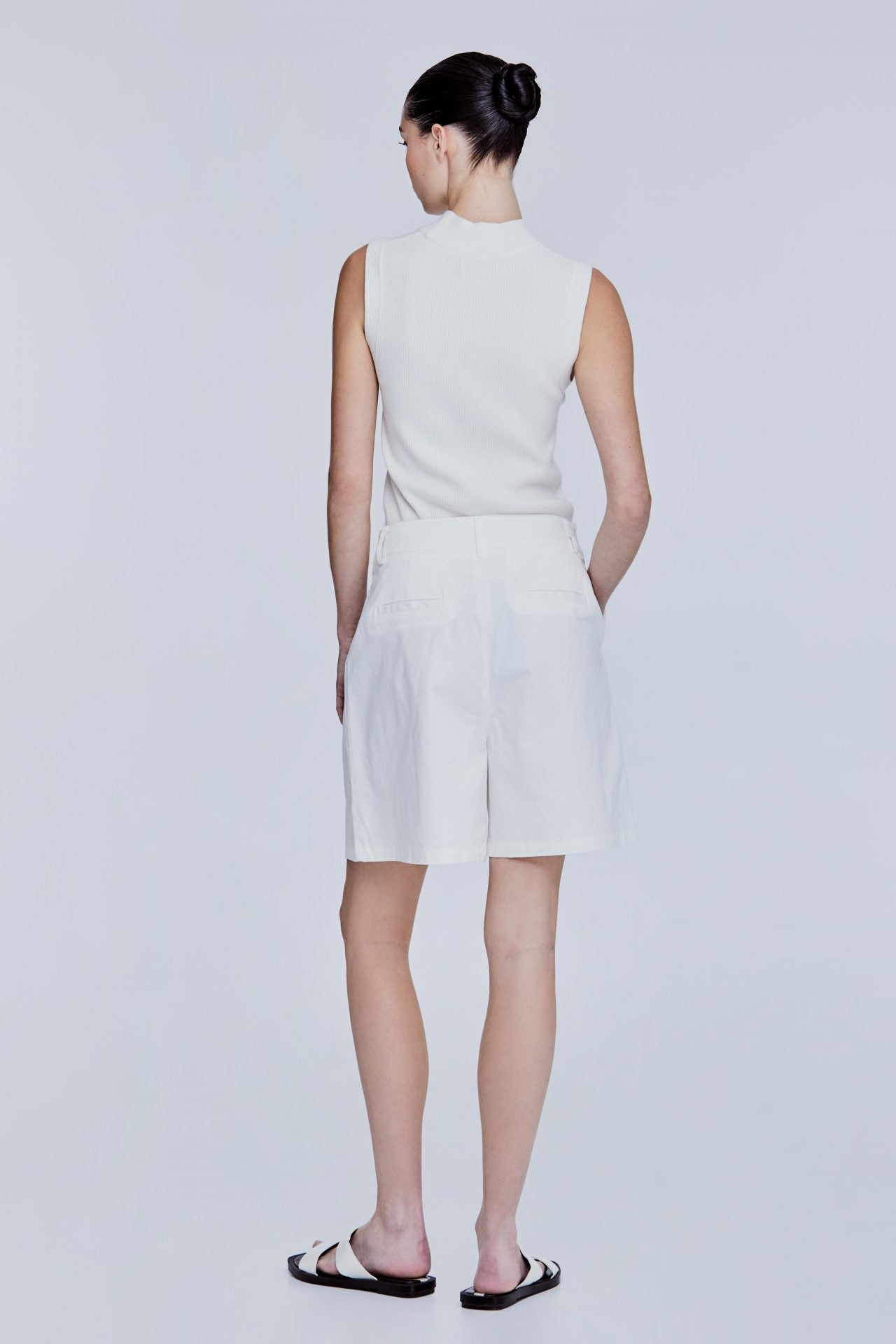 color:IVORY 3