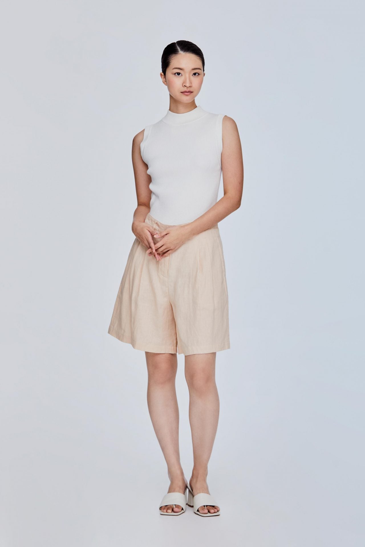 color:BEIGE 1