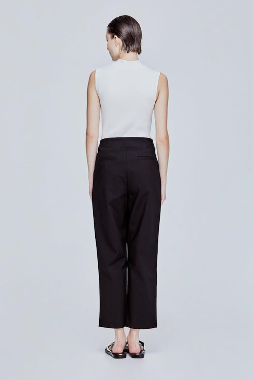 color:NOIR