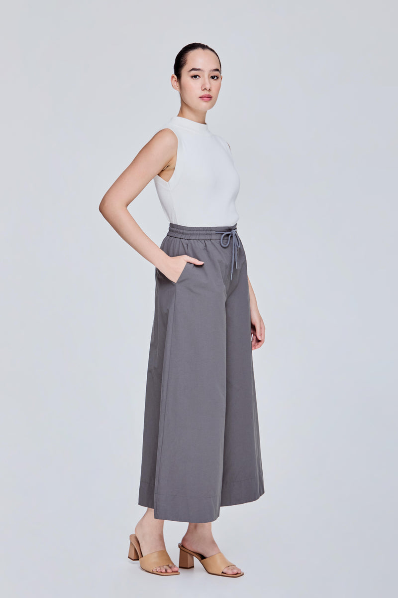 Elastic Waist Textured Slim Flare Pants