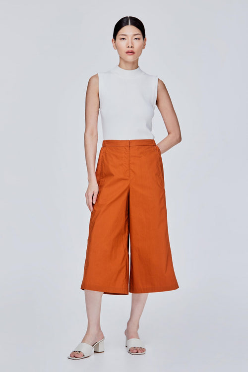 color:CARAMEL
