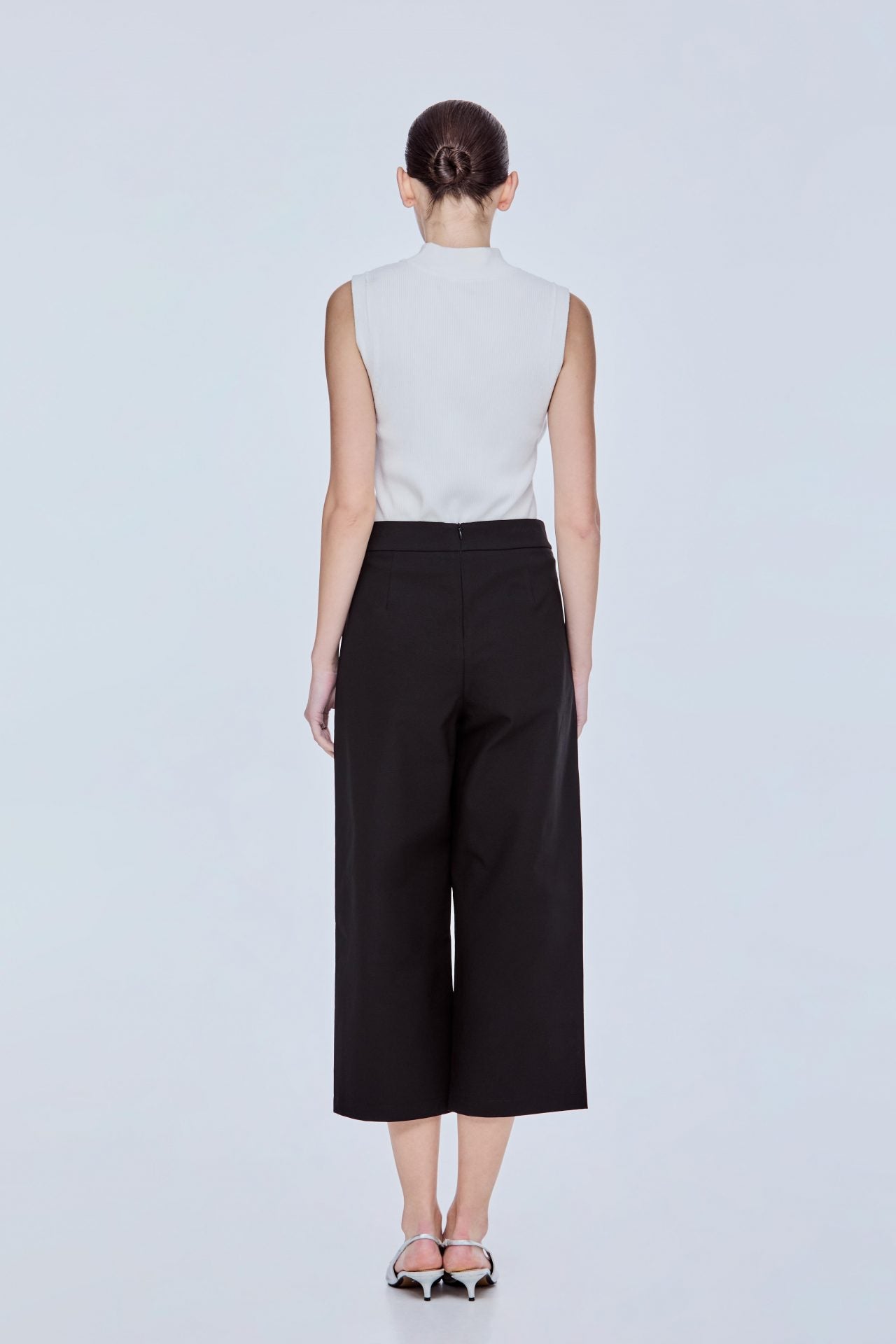 color:NOIR