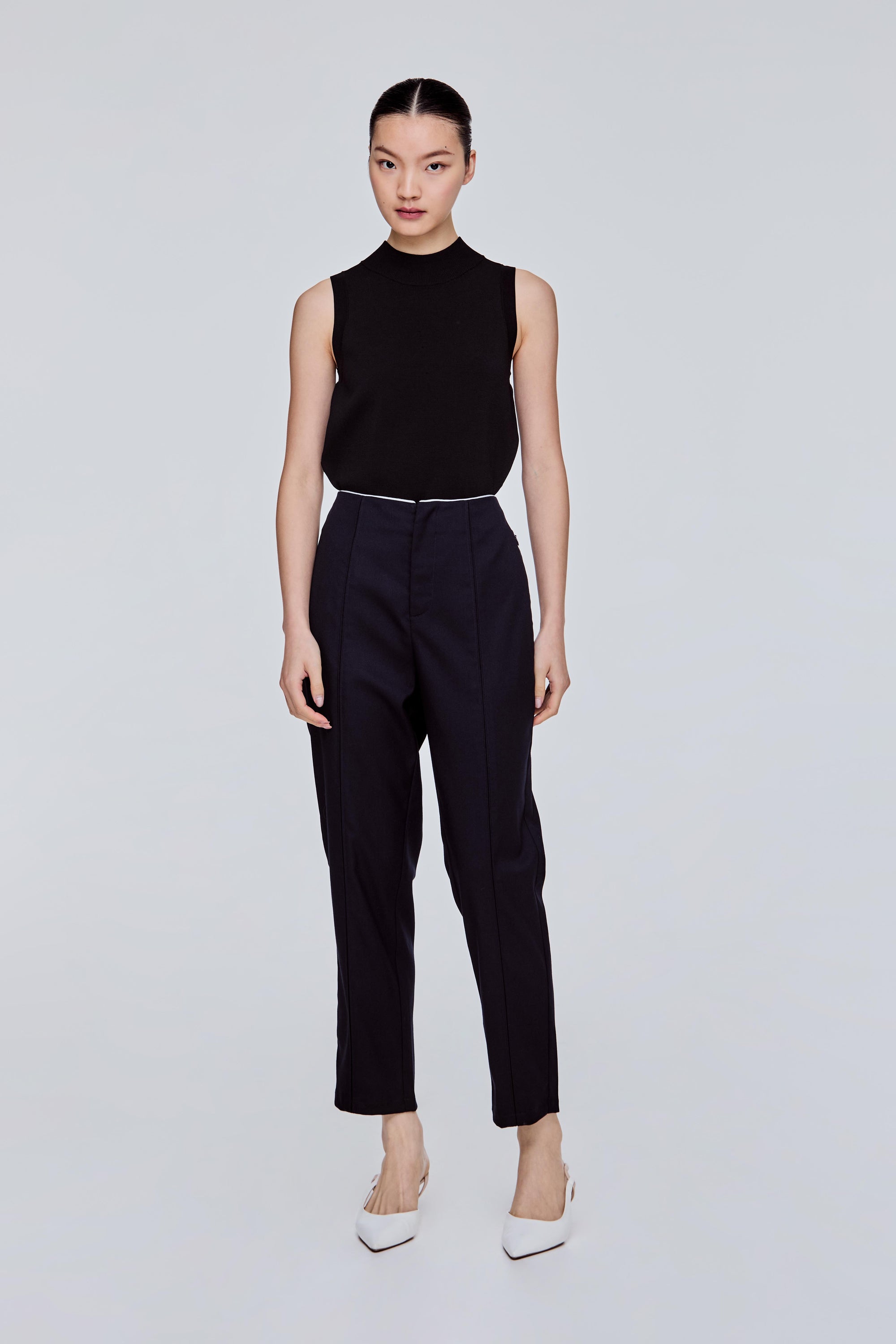 color:NAVY