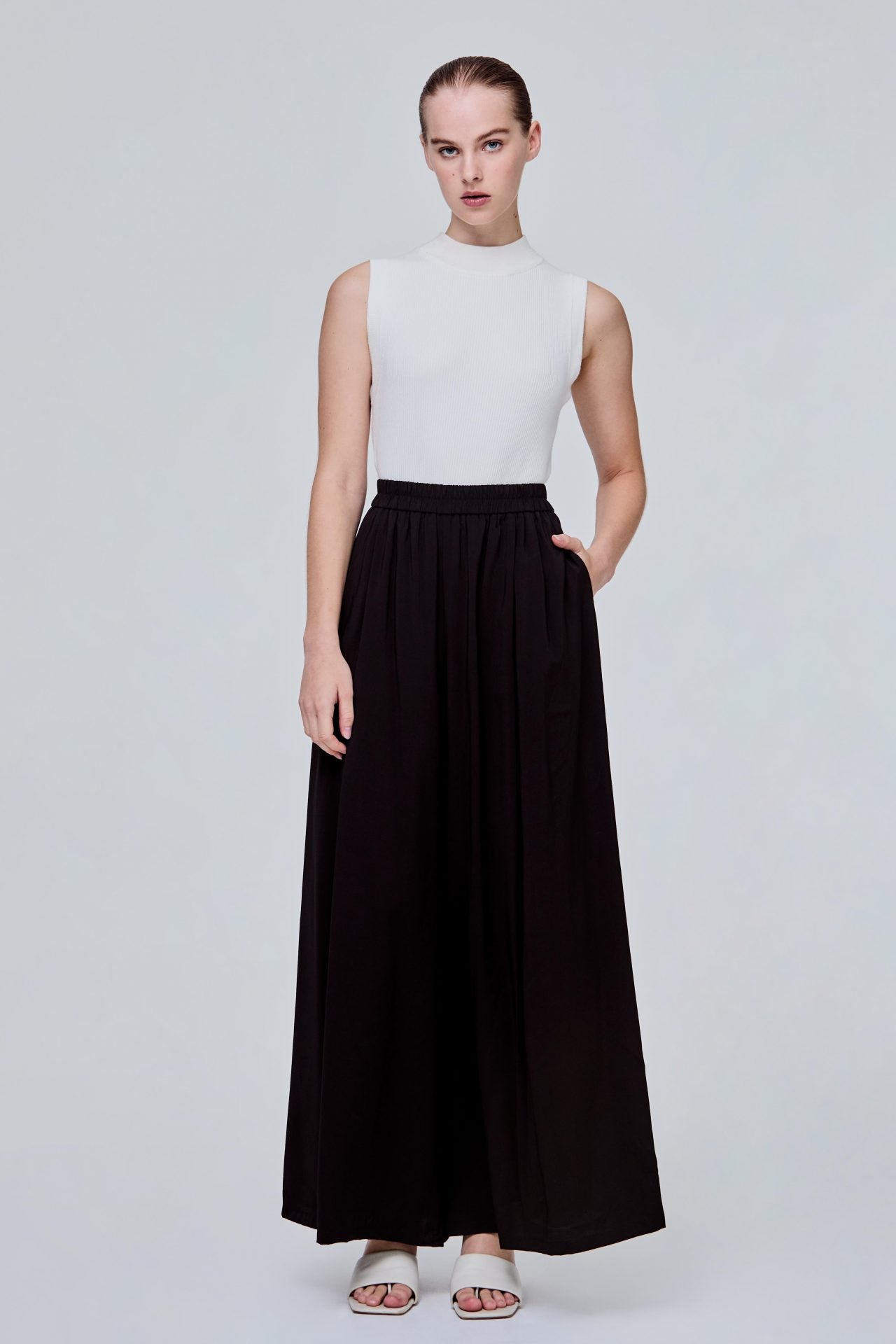 color:NOIR