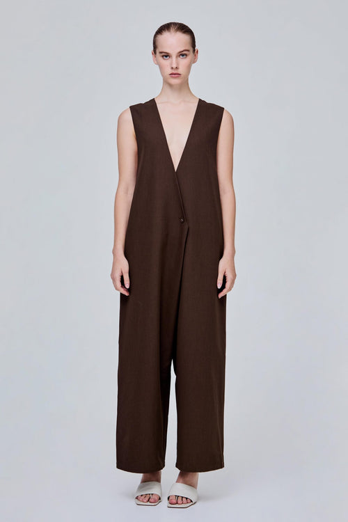 color:DARK BROWN