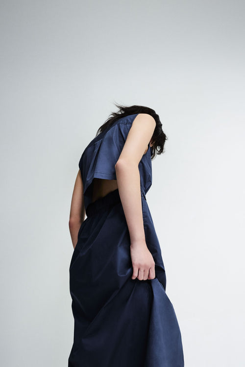 color:NAVY