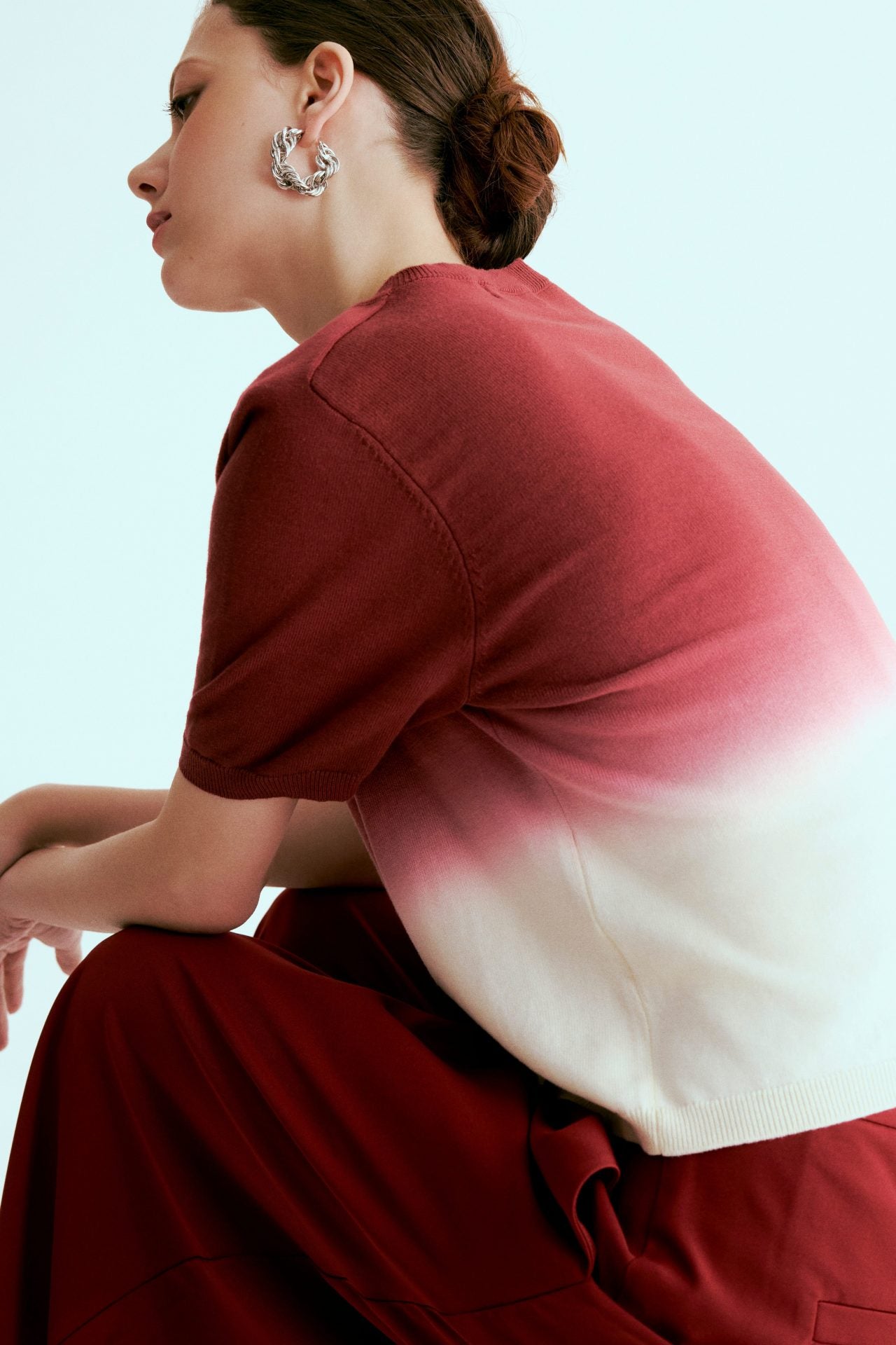 color:DARK RED