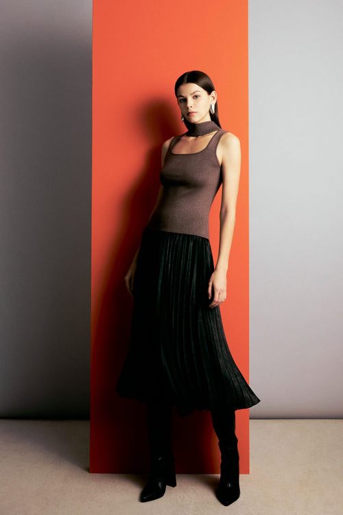 Cut-out Detailed Knit Top