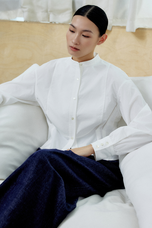 color:IVORY