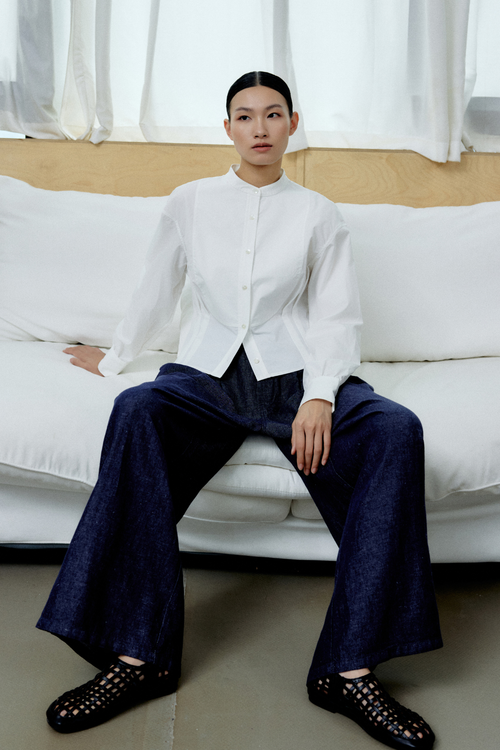 color:IVORY