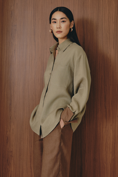 color:KHAKI