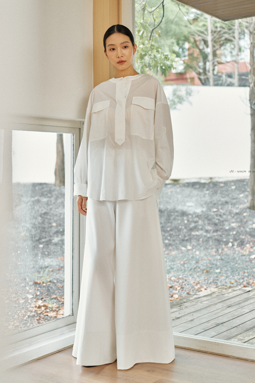 color:IVORY