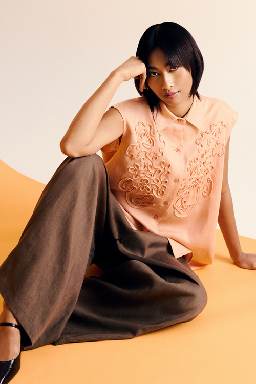 color:PEACH