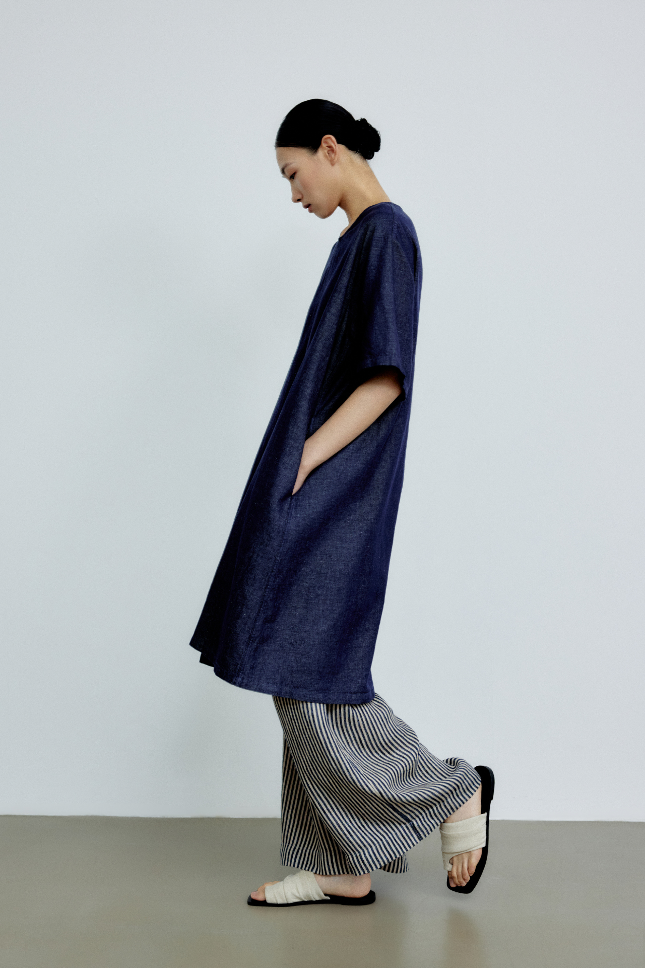 color:DEEP DENIM