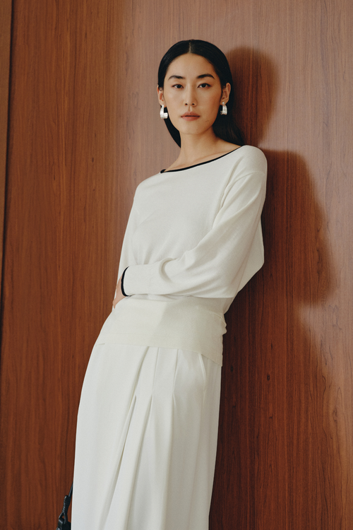 color:IVORY