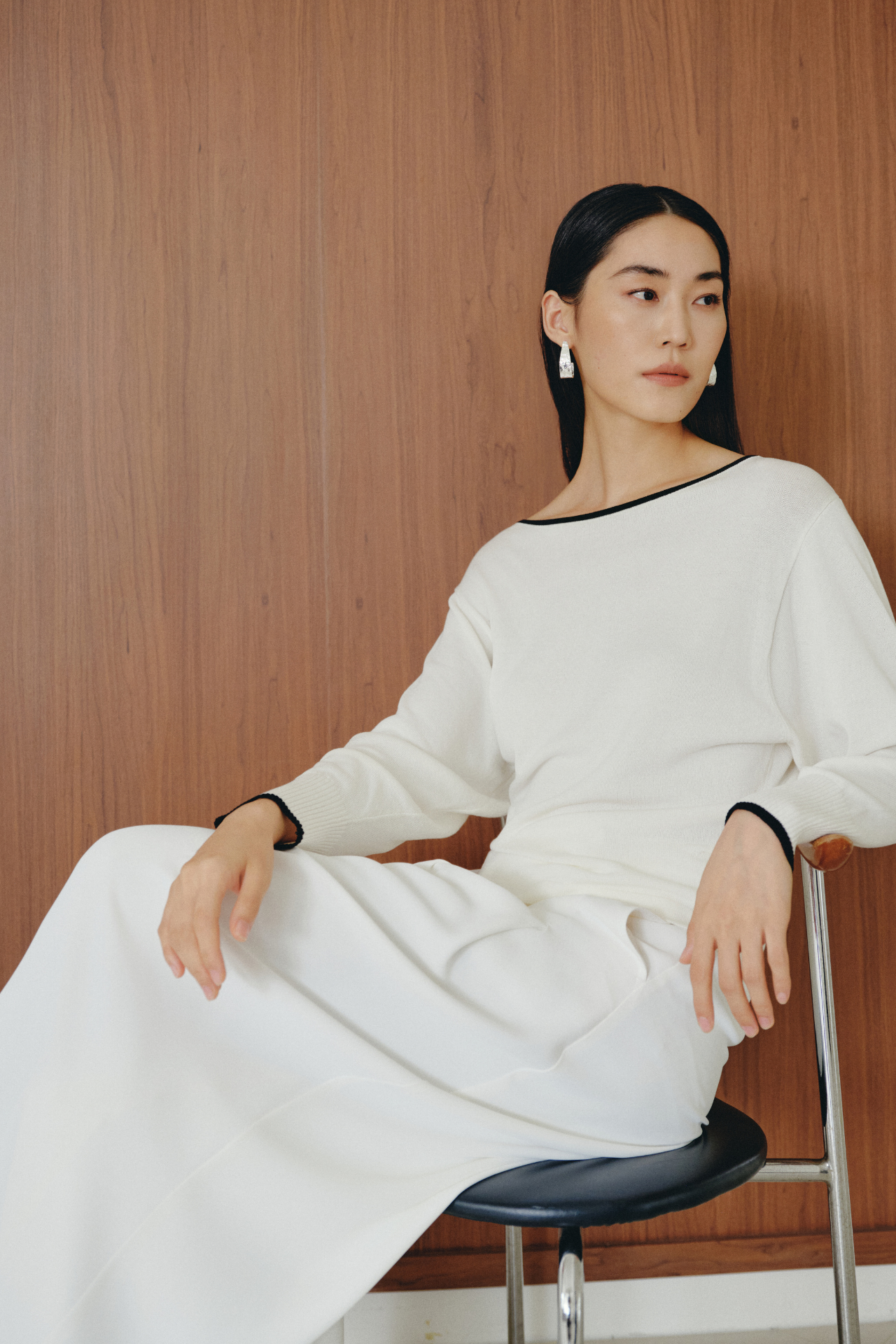 color:IVORY