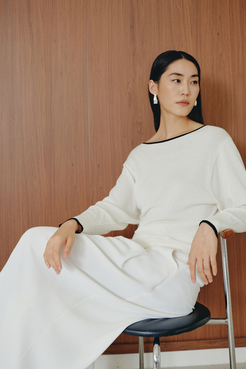 color:IVORY