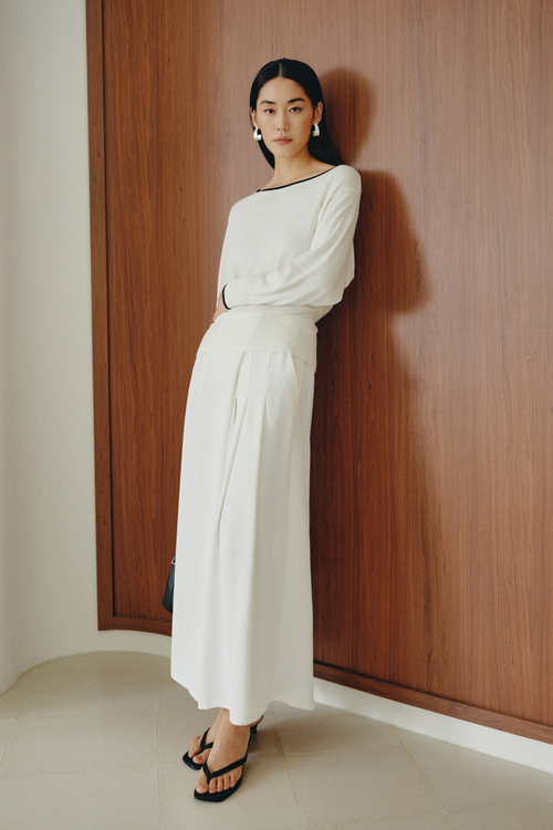 color:IVORY