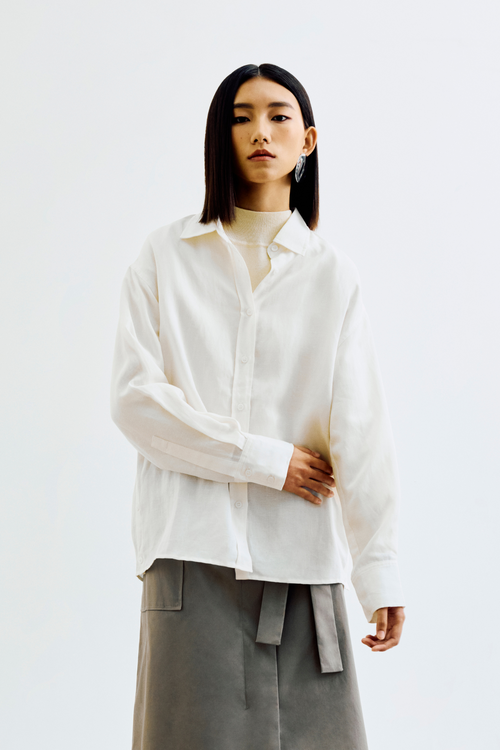 color:IVORY