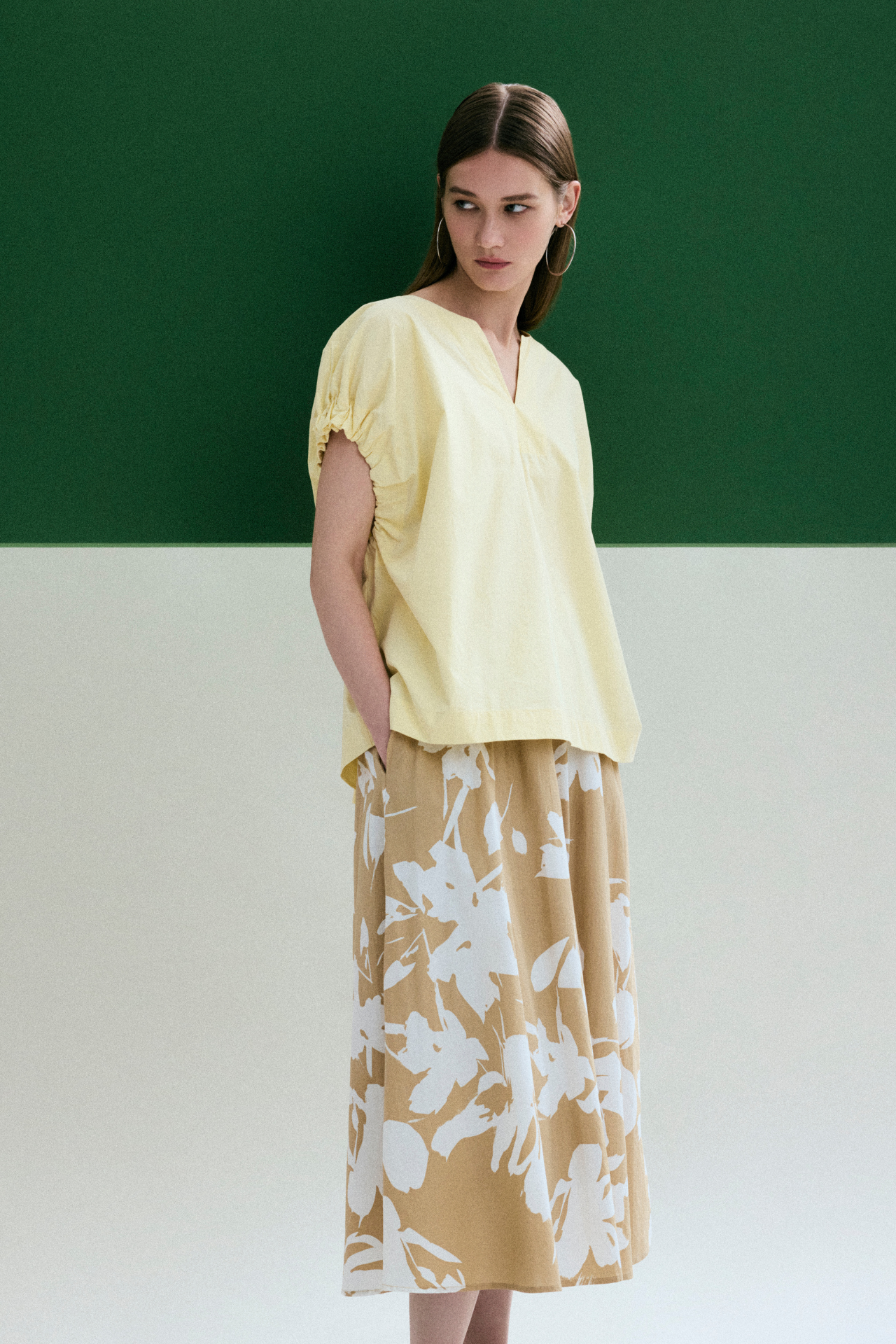 color:PALE YELLOW