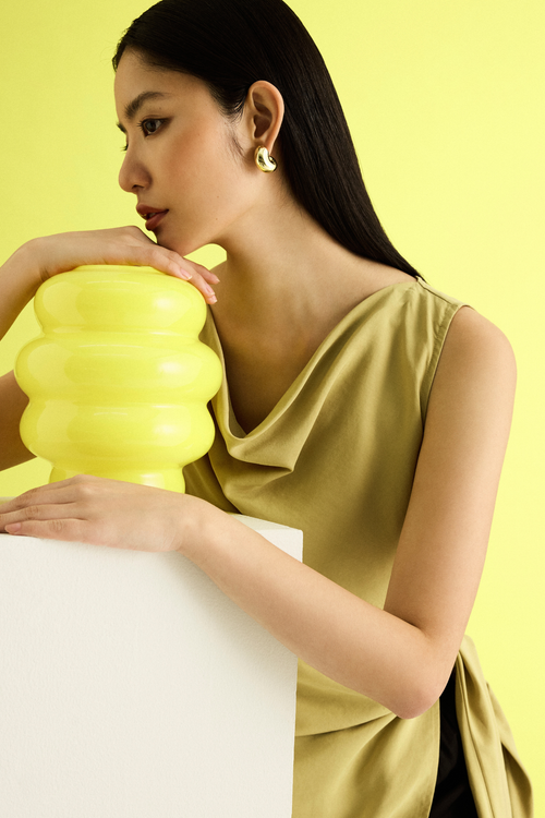 color:OCHRE