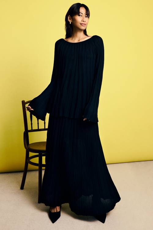 color:NOIR