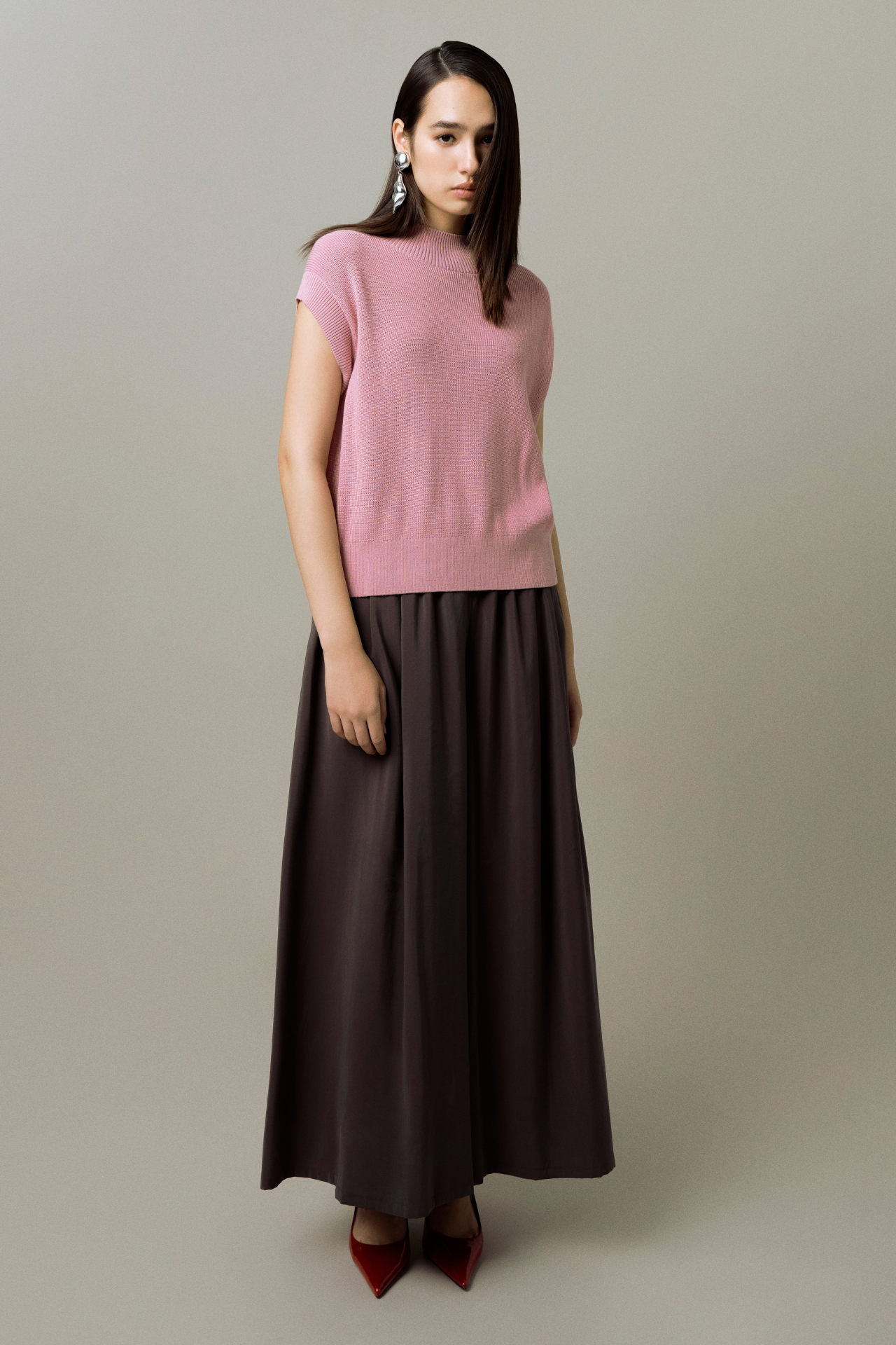 color:PINK