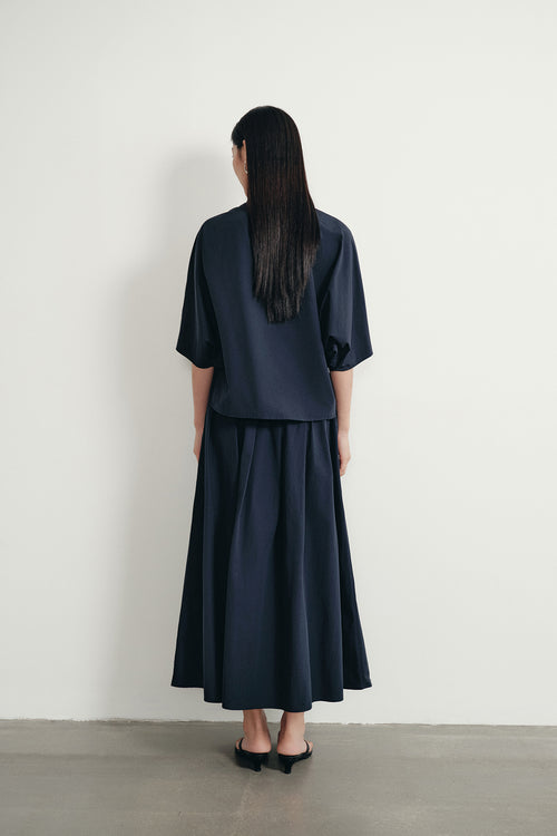 color:NAVY