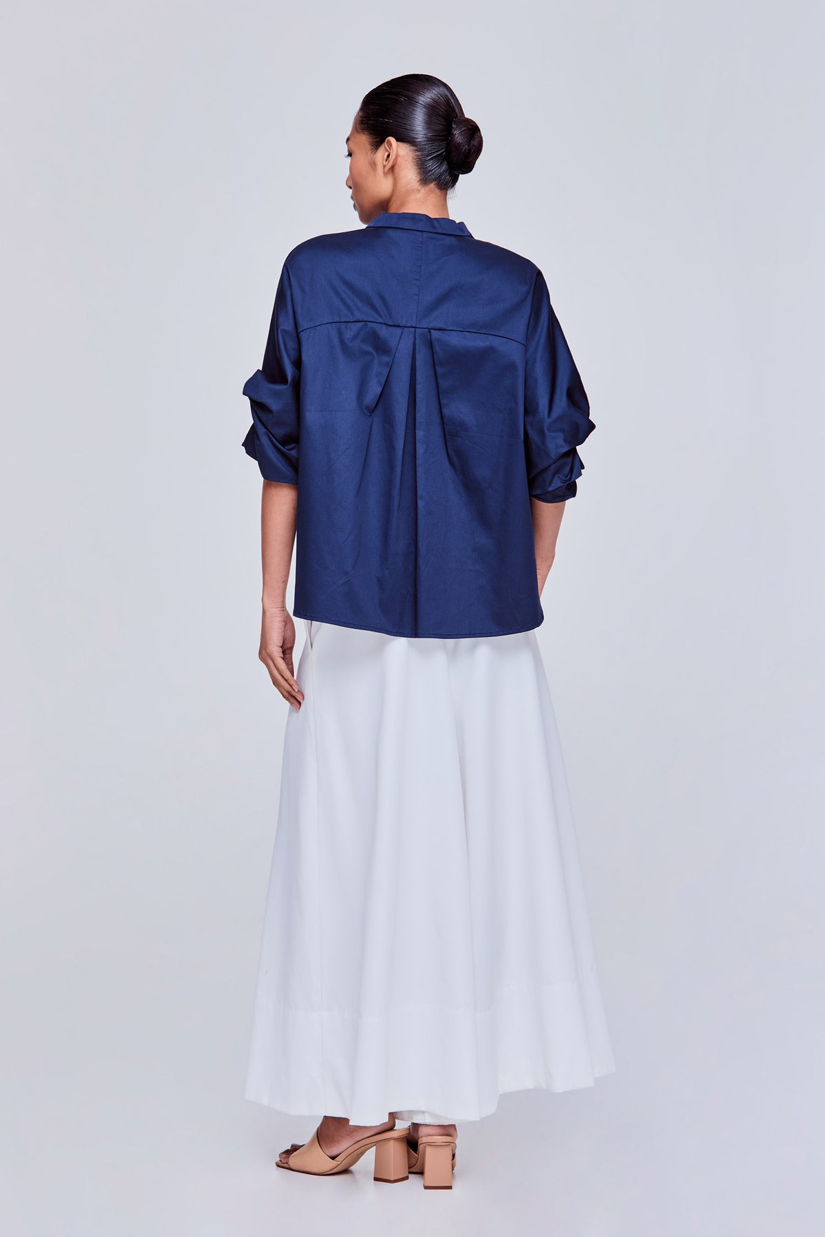 color:NAVY