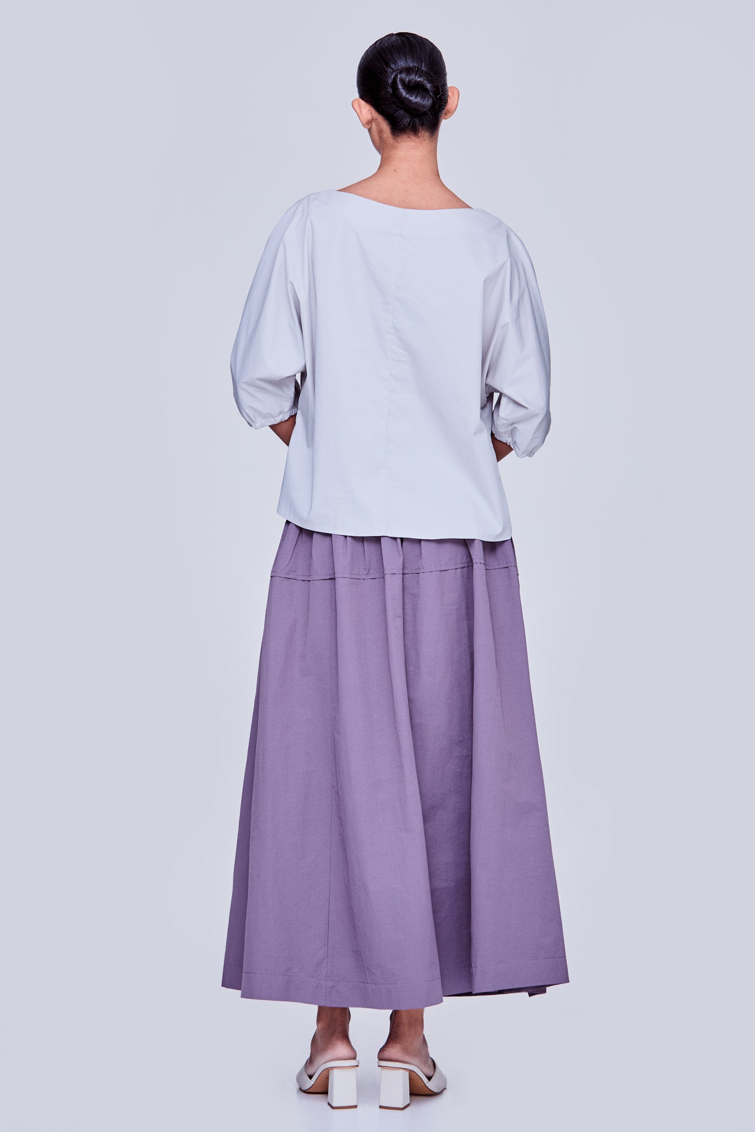 color:SILVER GREY
