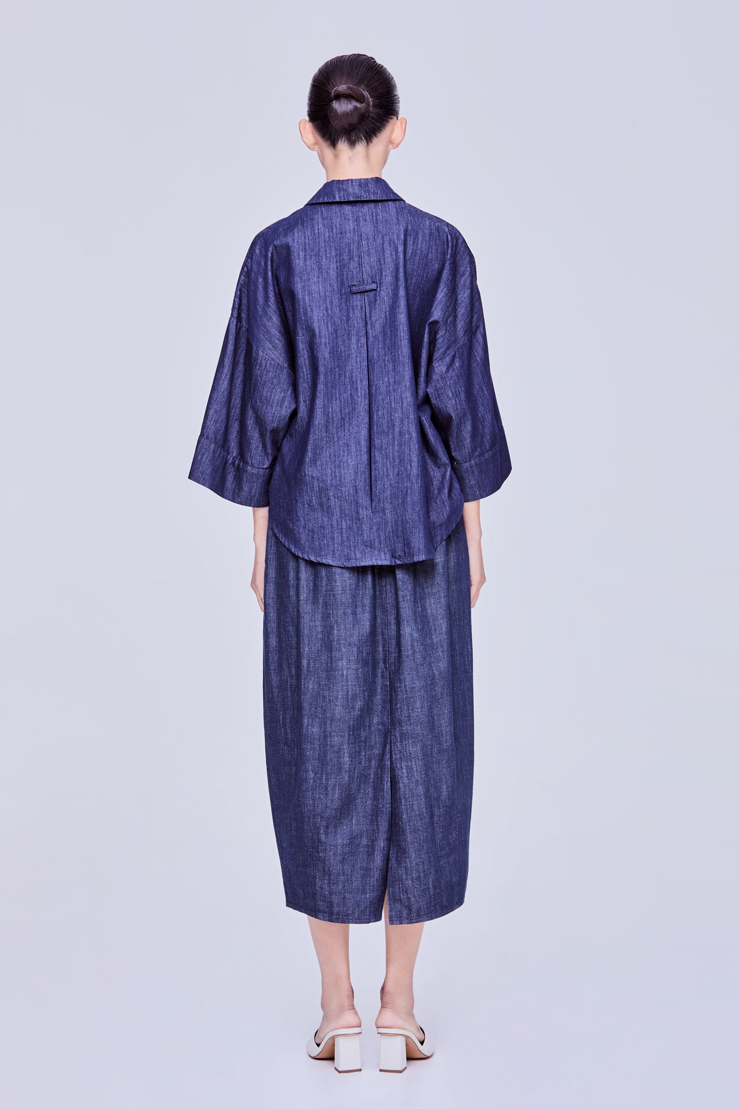 color:DEEP DENIM