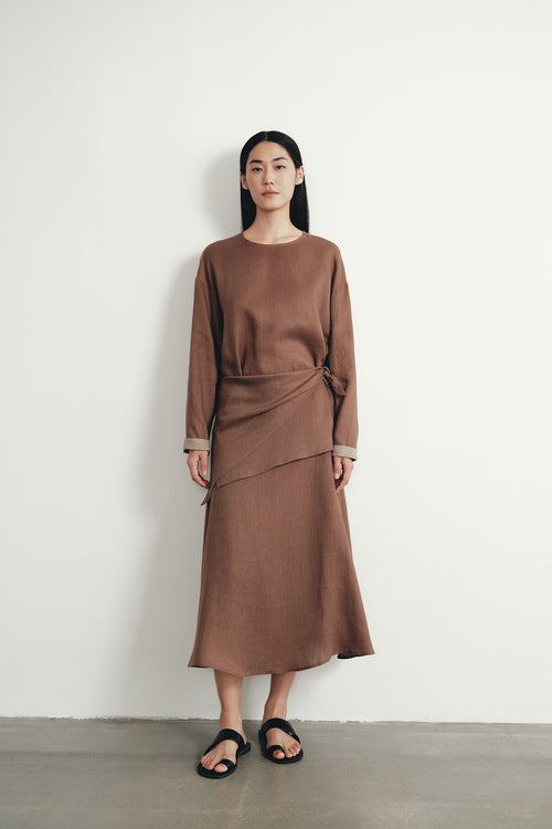 color:DARK BROWN