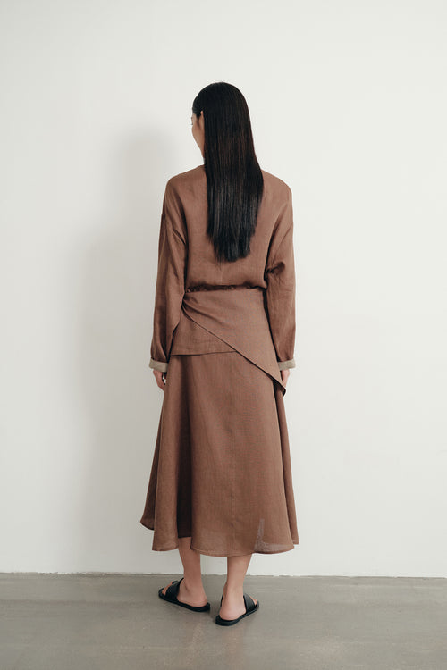 color:DARK BROWN
