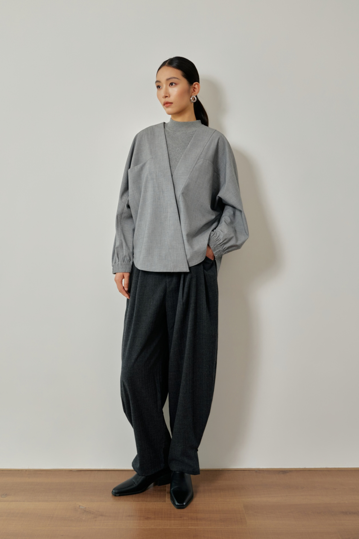 color:HUE GREY