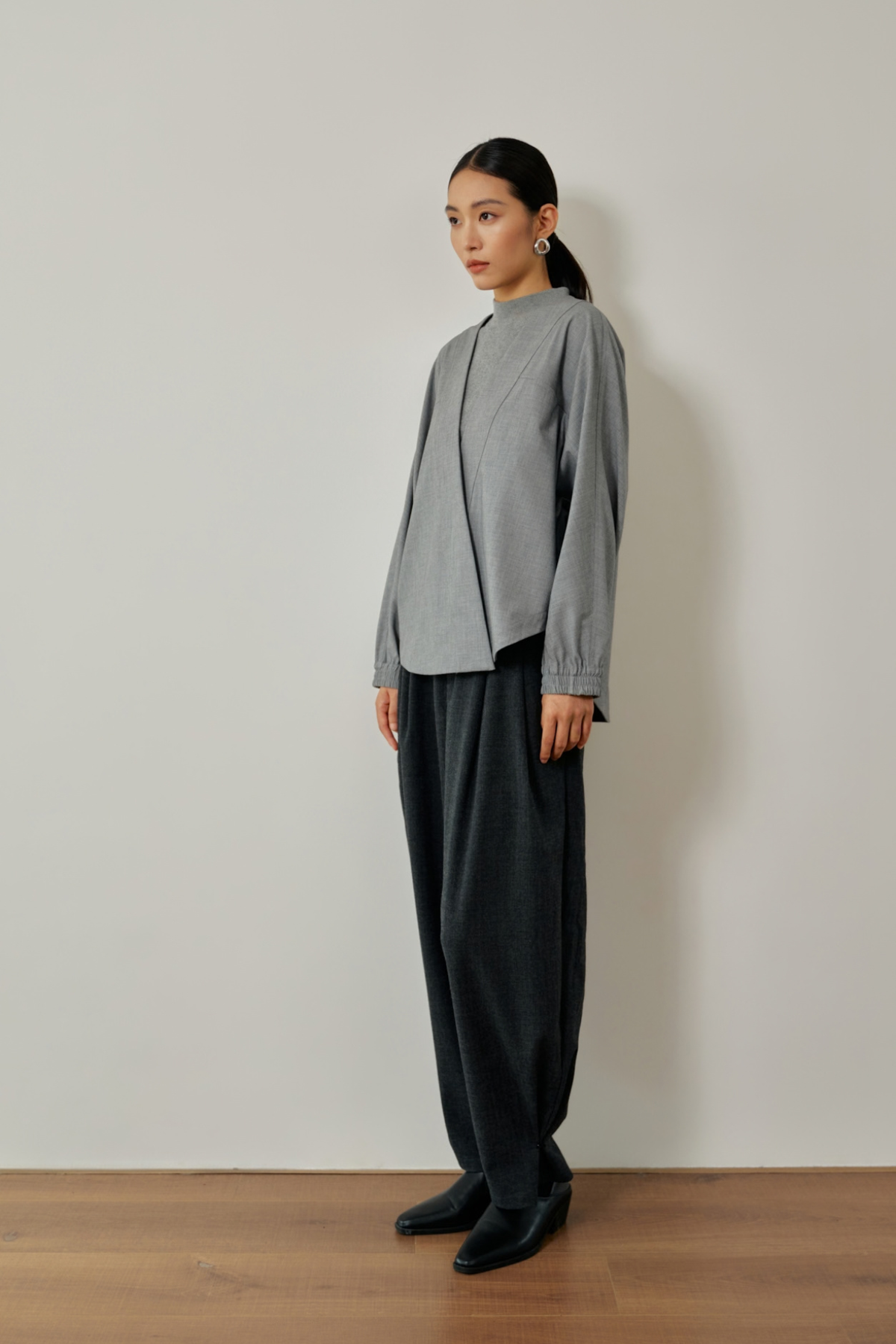 color:HUE GREY