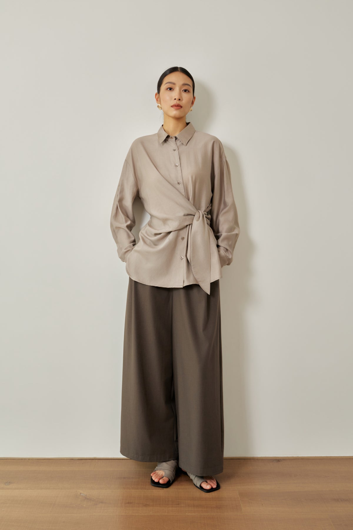 color:TAUPE