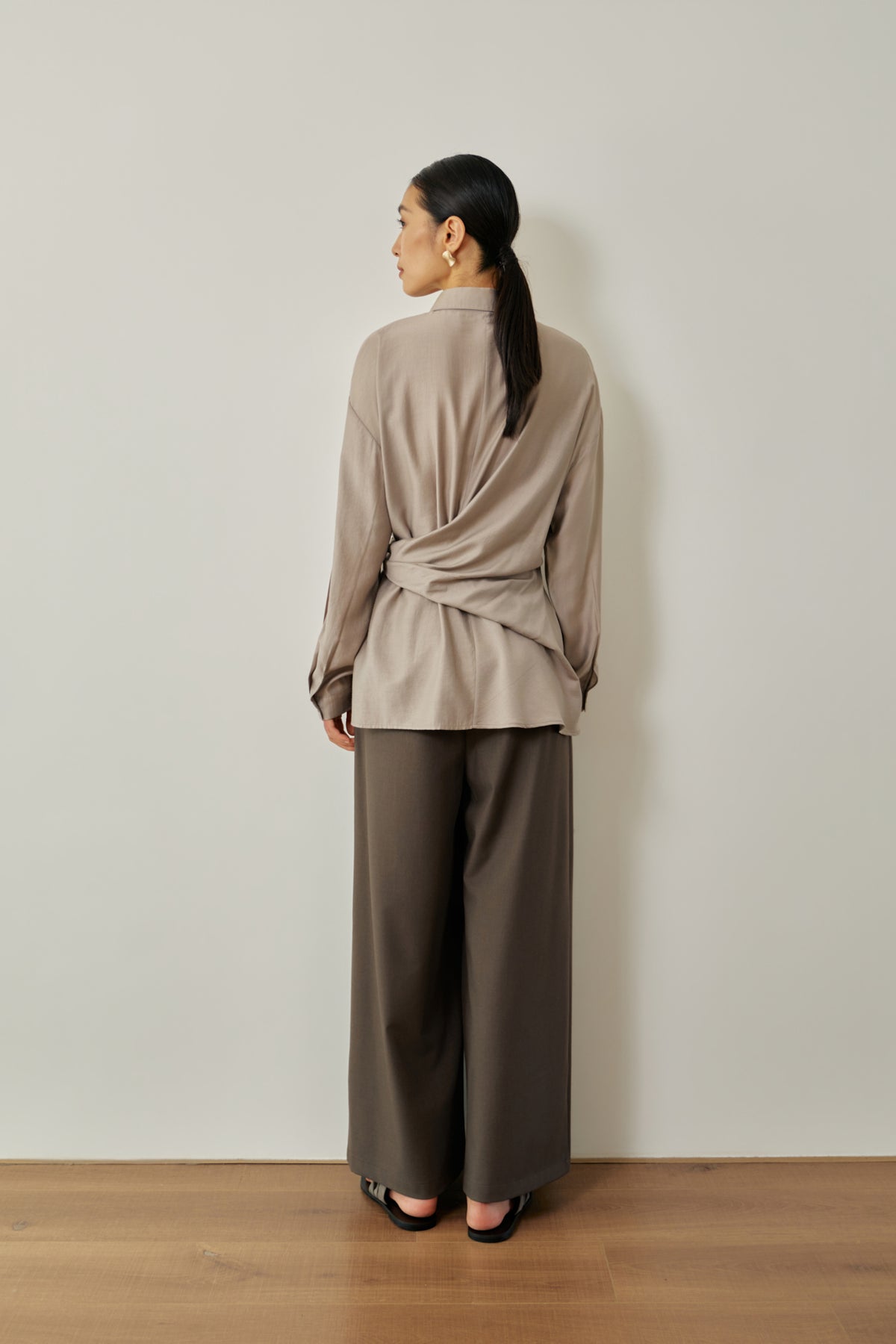 color:TAUPE