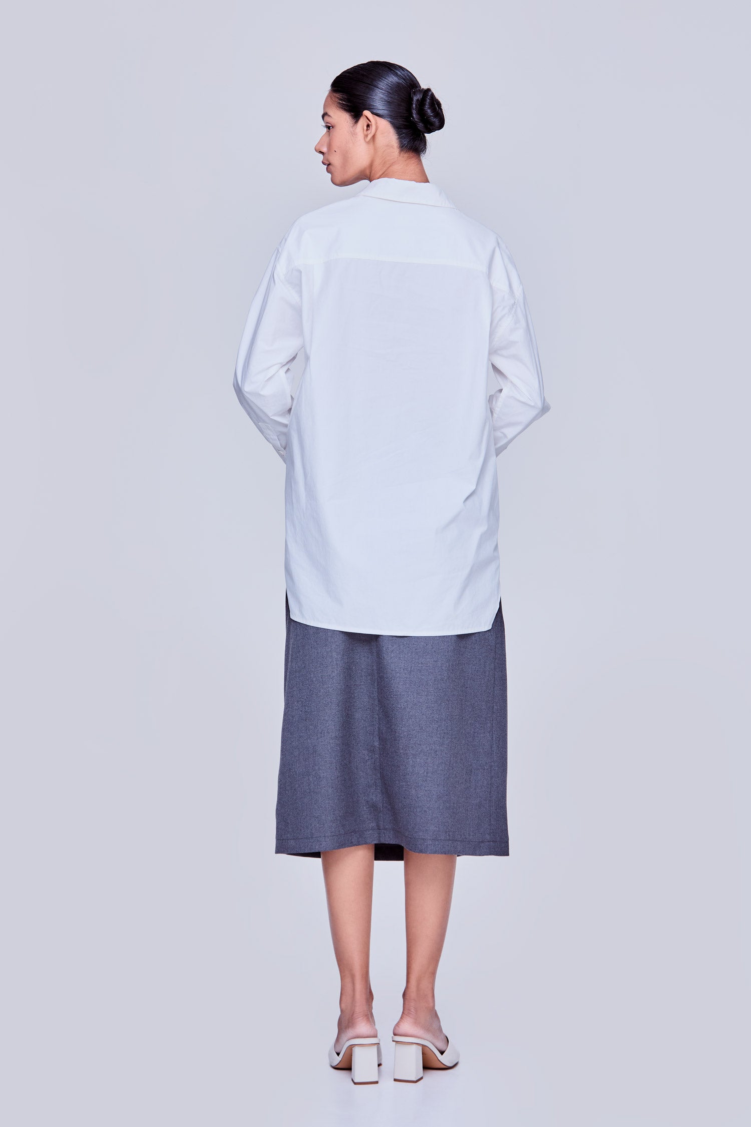 color:IVORY