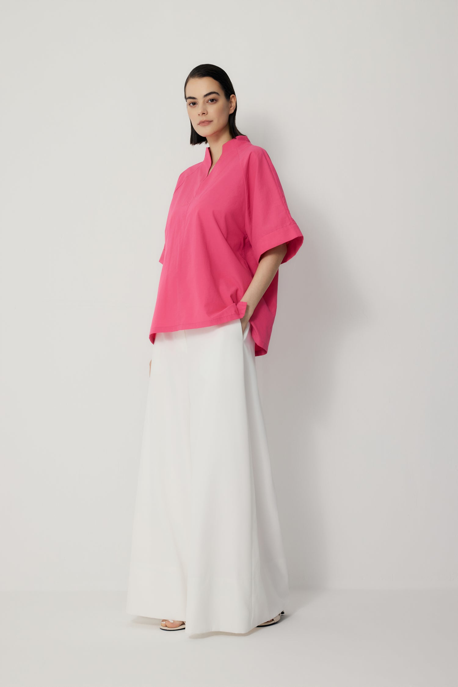 color:HOT PINK