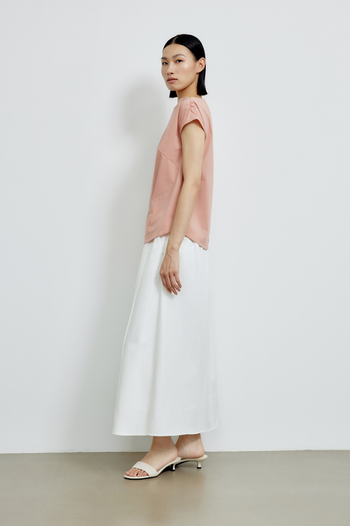 color:BLUSH