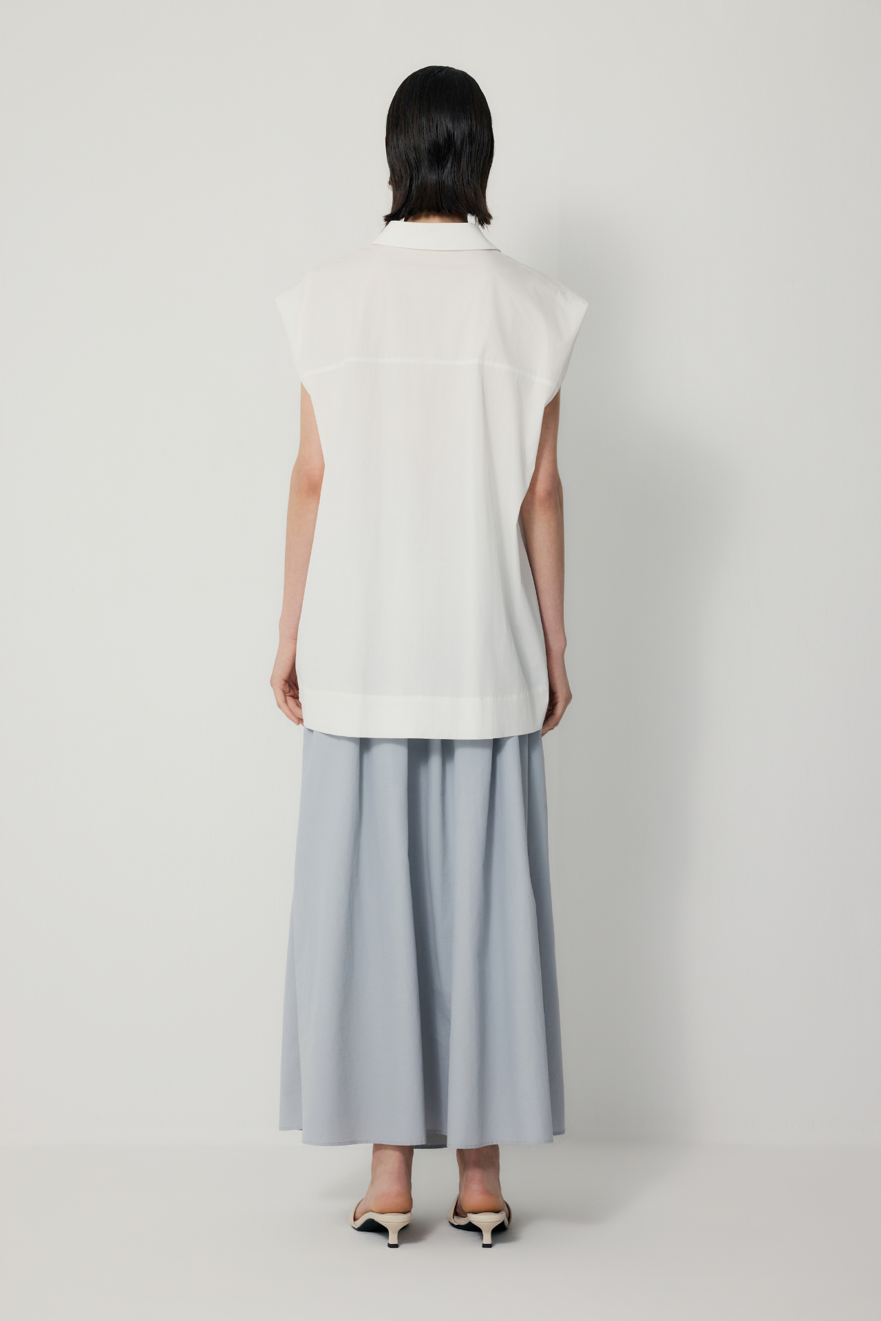color:IVORY
