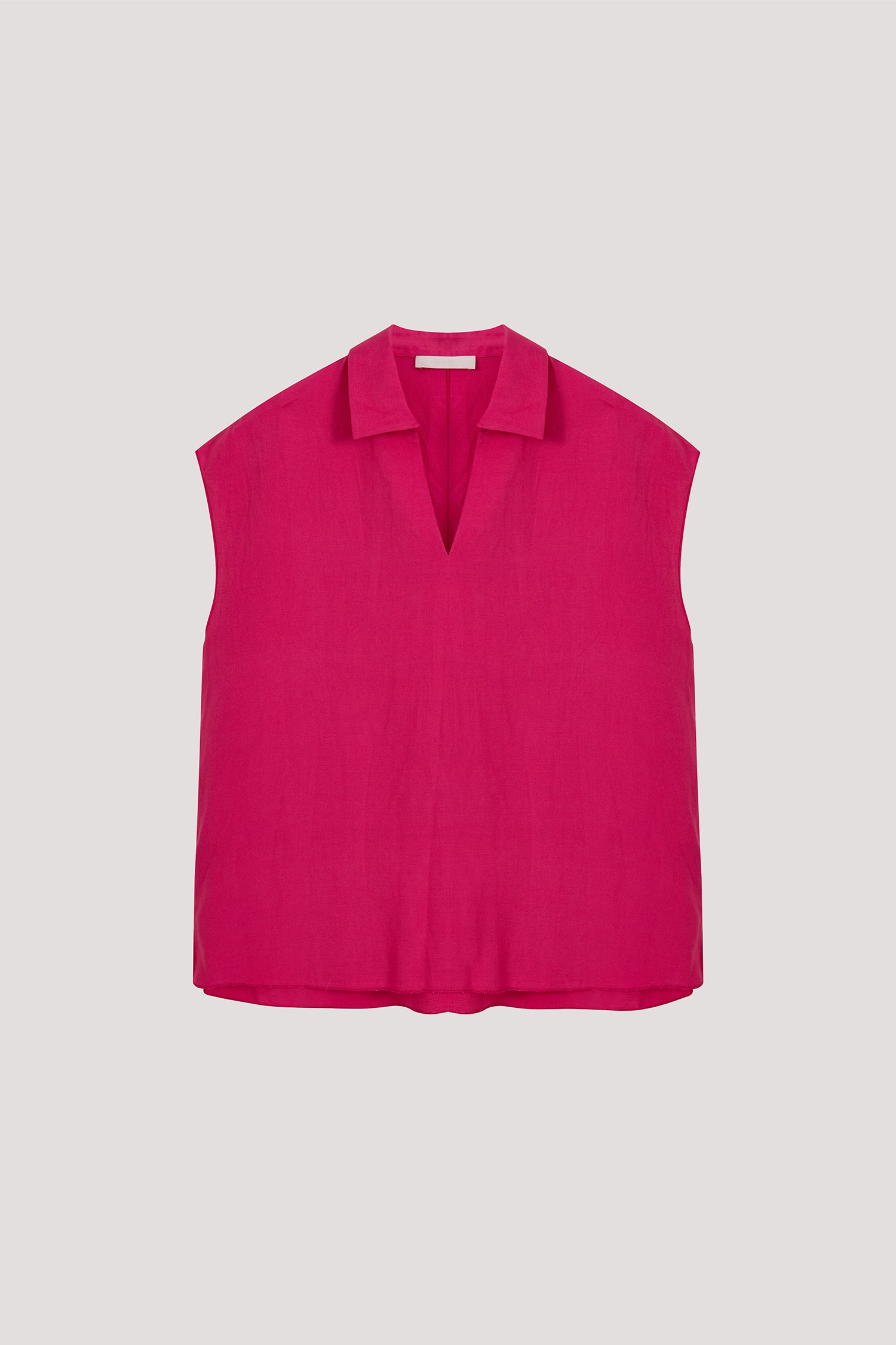 color:HOT PINK