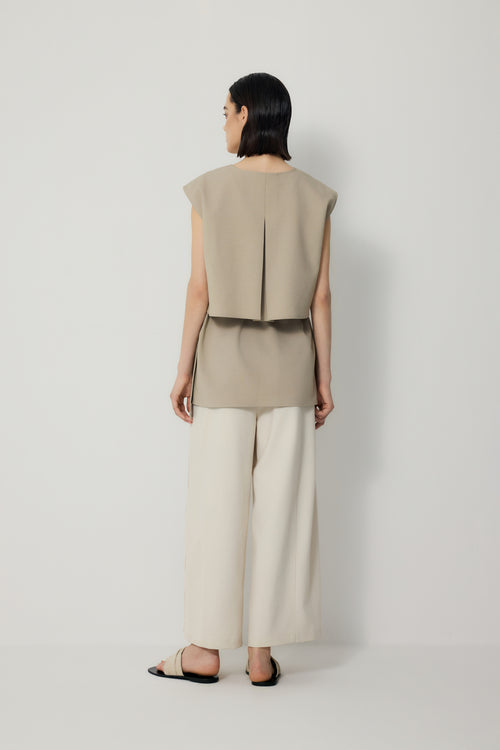 color:TAUPE