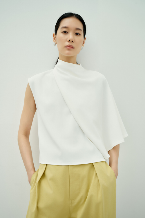 color:IVORY
