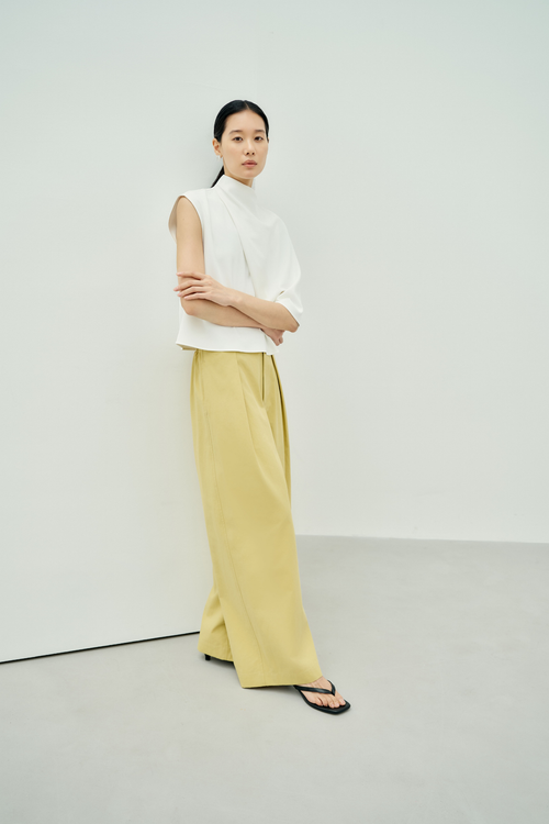 color:IVORY
