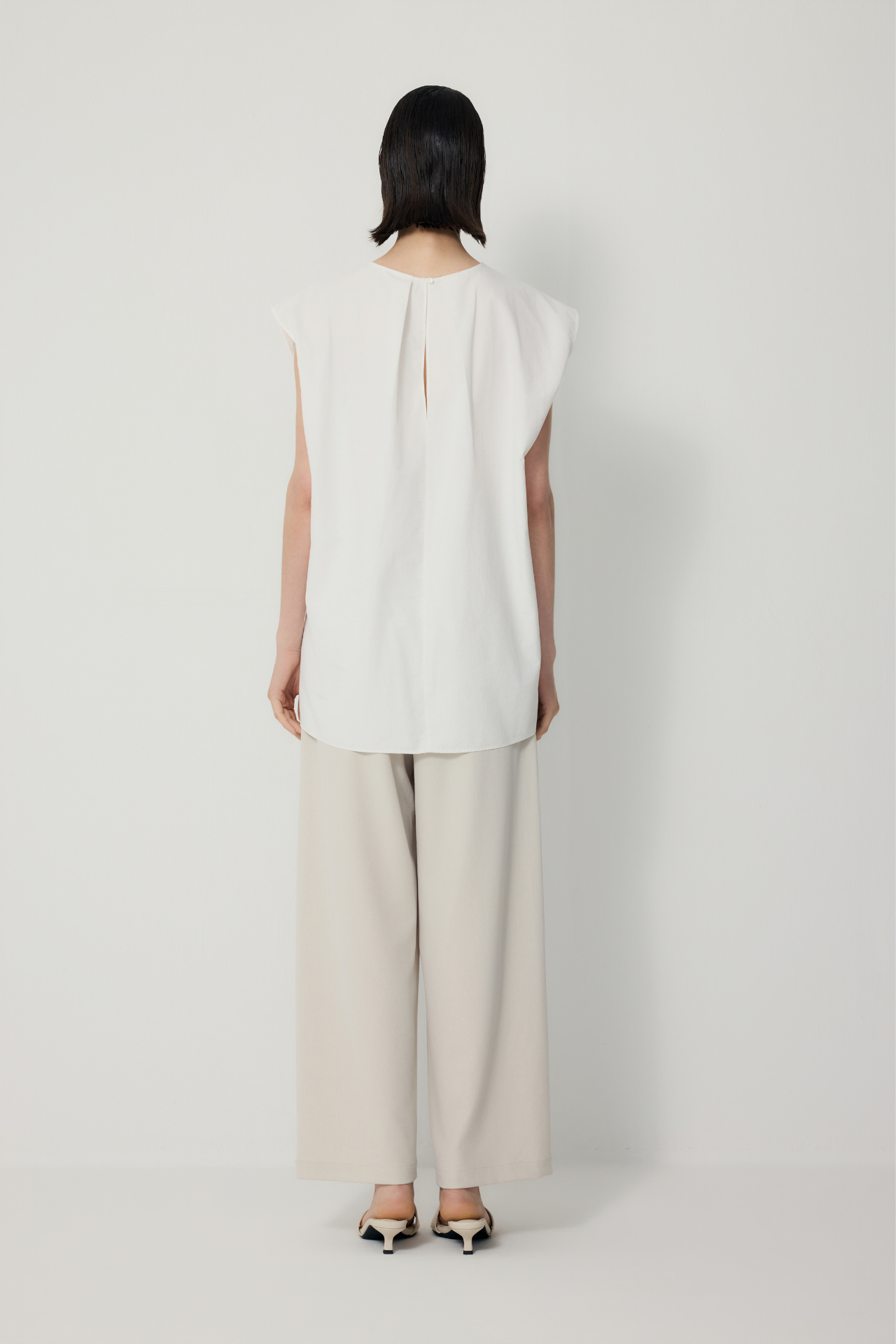 color:IVORY